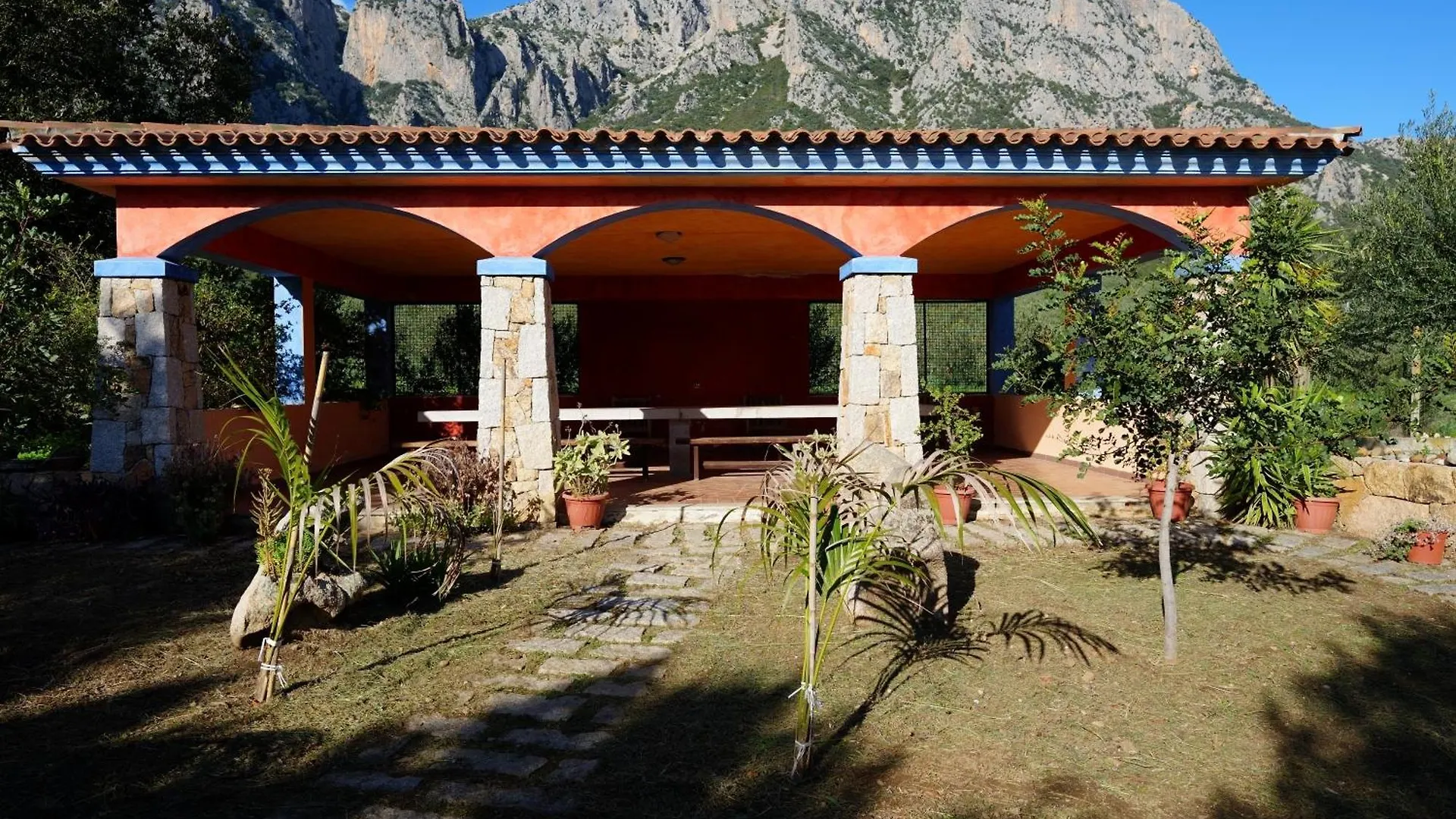 Villa With Stunning Views To The Mountains 5Km From The Beach Siniscola